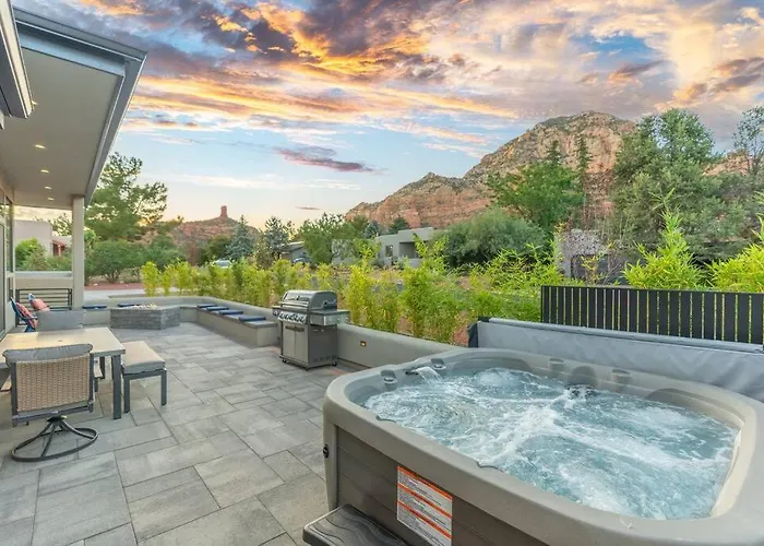 Luxury Mountain Views, Hottub, Rooftop Deck * Sedona