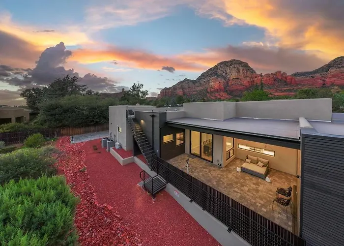 Holiday home Luxury Mountain Views, Hottub, Rooftop Deck *