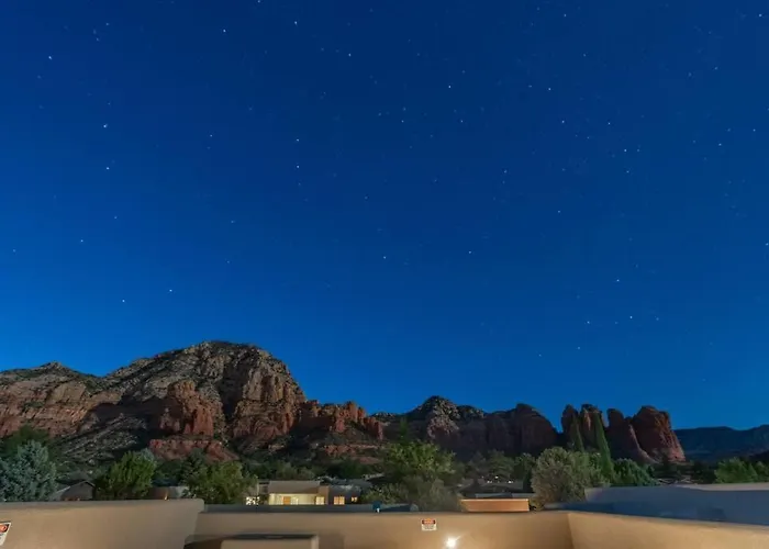 Luxury Mountain Views, Hottub, Rooftop Deck * Sedona