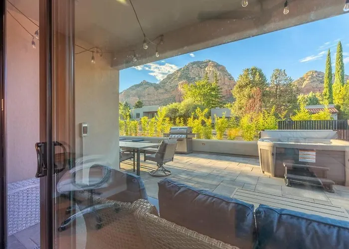 Luxury Mountain Views, Hottub, Rooftop Deck * Sedona